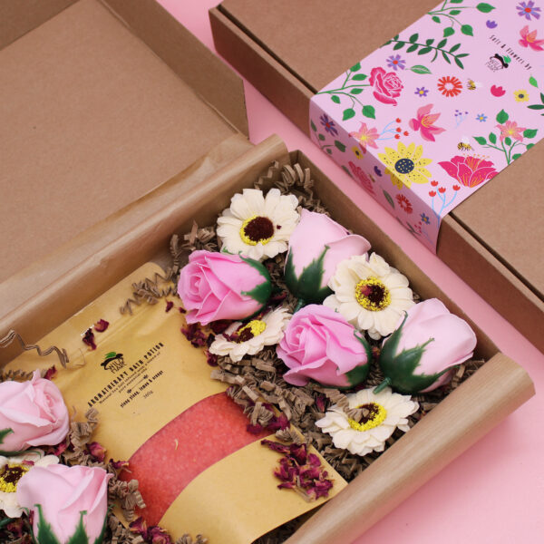 Set Sali da Bagno e Fiori di Sapone Rosa- Passione - immagine 4
