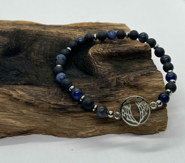 Bracciale elastico con ali Angelo in acciaio e Sodalite 6mm - immagine 2